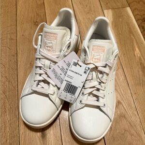 Adidas Stan Smith White Blush Pink Sneakers – NWT – Women’s 7